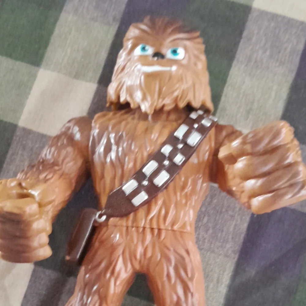 Chewbacca Brown Action Figure - Picture 2 of 3